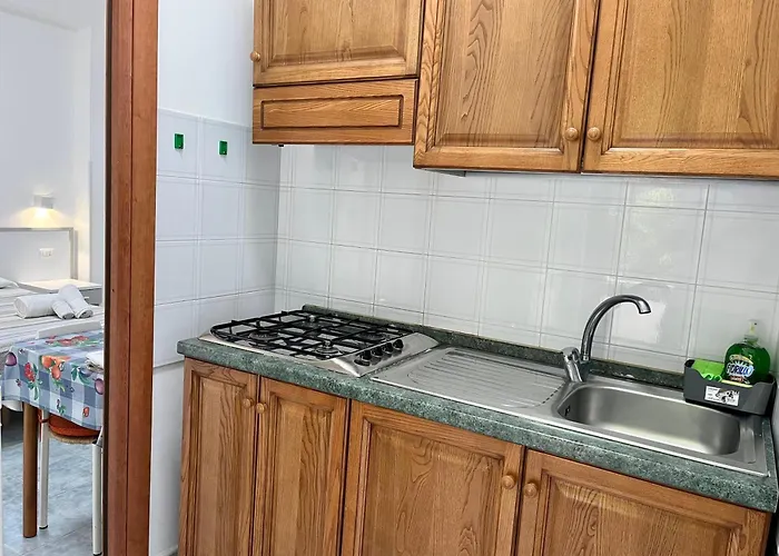 Antonio * 特罗佩阿